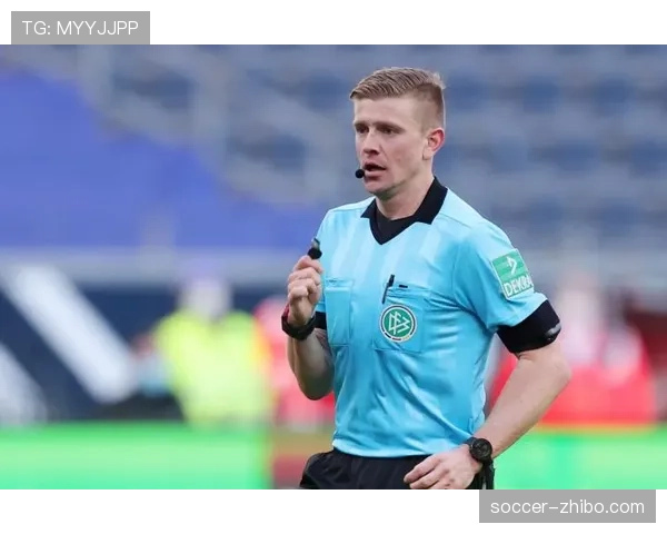 德甲试点裁判与VAR对话内容透明化措施 提升判罚过程公信力