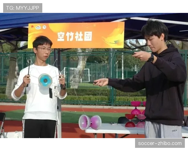 赛事期间艺术展览同步举行 文化软实力借体育平台展示