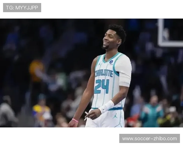 查尔斯·李空间最大化体系显威，黄蜂无球跑动创造51次三分出手